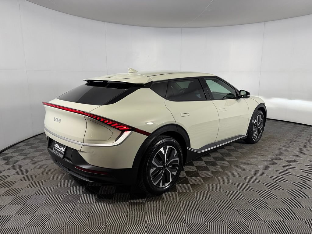Used 2024 Kia EV6 Light RWD image 7