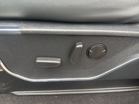 Used 2023 Ford F250 Lariat w/ Lariat Ultimate Package image 14