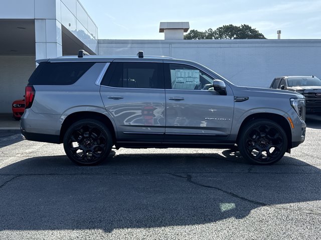 New 2026 GMC Yukon Denali Ultimate w/ LPO, Hit The Road Package AWD/4WD image 2