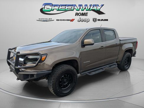 Used 2017 Chevrolet Colorado W/T w/ WT Convenience Package AWD/4WD image 4