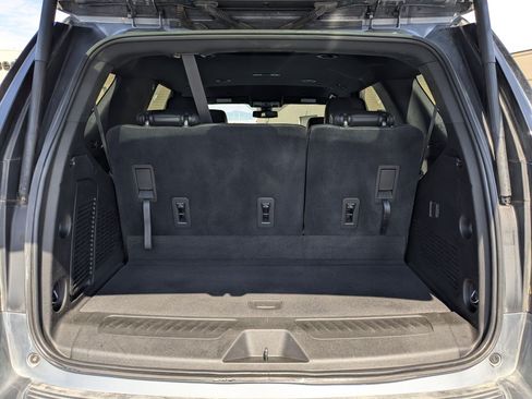 Used 2021 Chevrolet Tahoe LT AWD/4WD image 31
