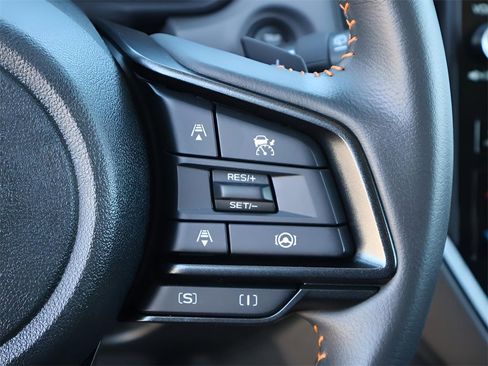 Used 2024 Subaru Crosstrek 2.5i Limited w/ Crosstrek Mirror Package image 31