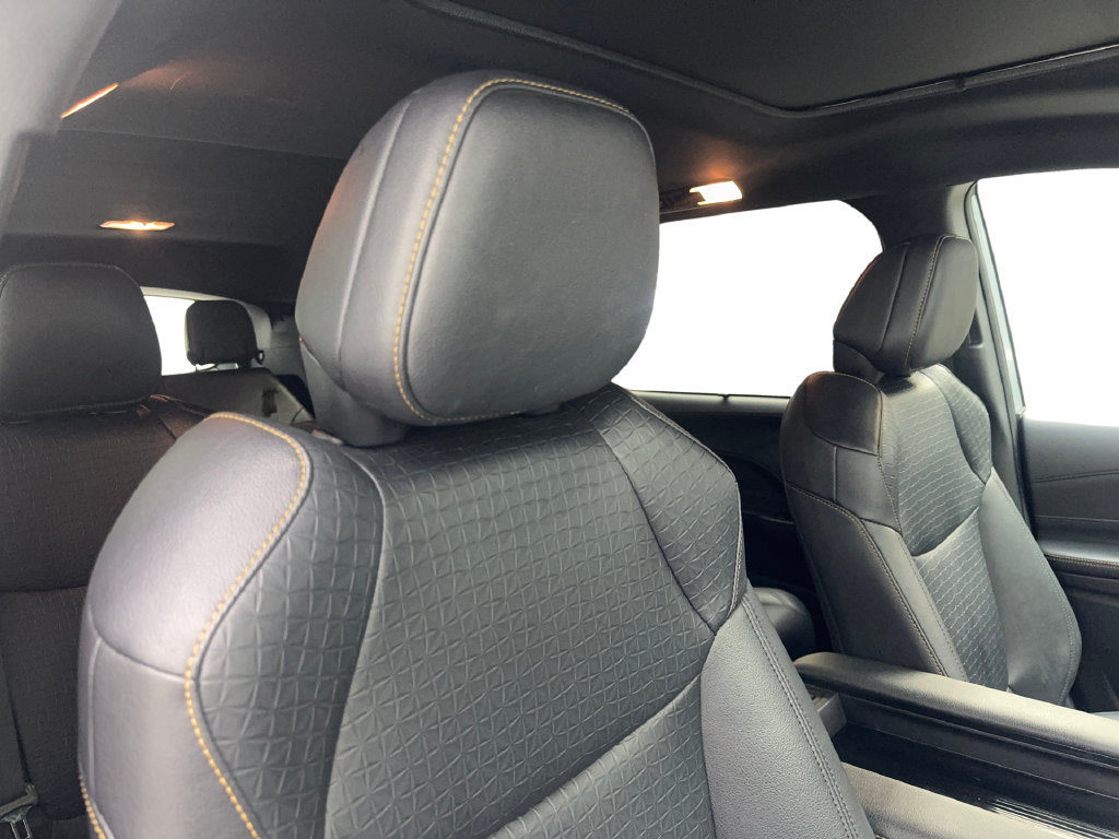Used 2025 Toyota Sienna XLE Woodland Edition AWD/4WD image 48