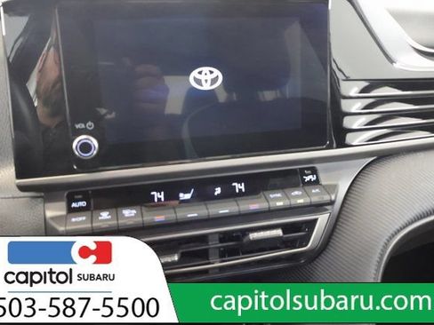 Used 2025 Toyota Camry SE FWD image 20