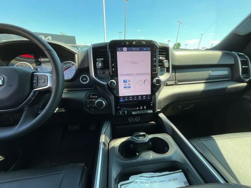 Used 2025 RAM 1500 Big Horn AWD/4WD image 9