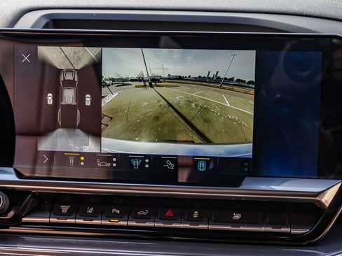 Used 2025 Chevrolet Silverado 3500 High Country w/ Technology Package image 24