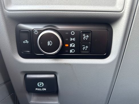 Used 2023 Ford F150 XLT image 27