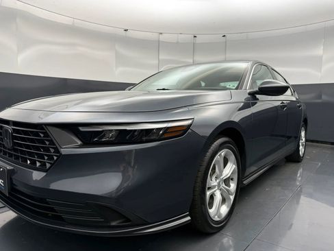 Used 2023 Honda Accord LX image 2
