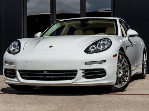 Used 2016 Porsche Panamera Edition image 1