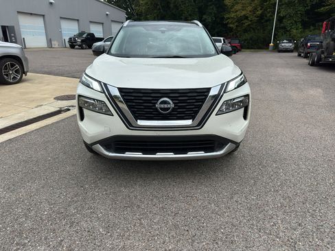 Certified 2023 Nissan Rogue Platinum w/ Platinum Premium Package image 8