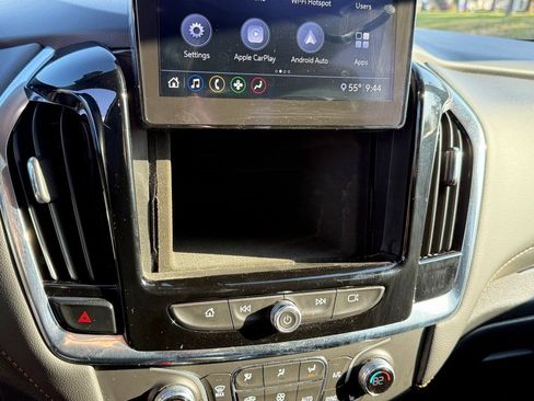 Certified 2021 Chevrolet Traverse LT image 22