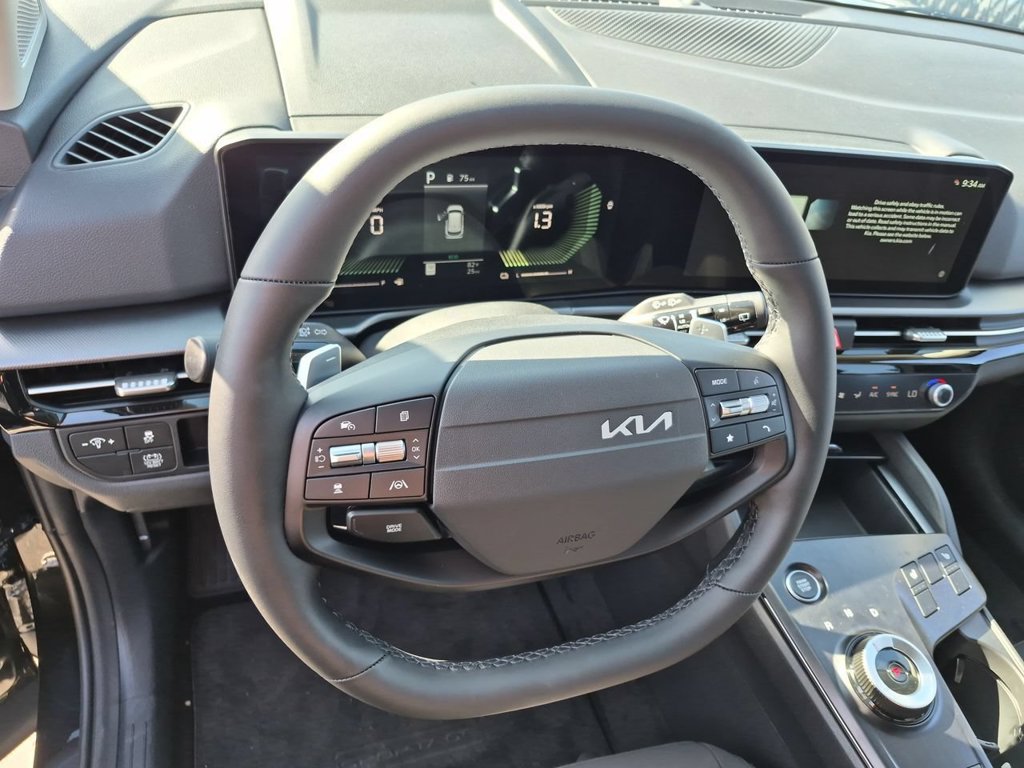 New 2027 Kia Sportage S FWD image 11