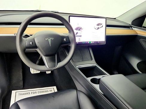 Used 2024 Tesla Model Y Performance AWD/4WD image 12