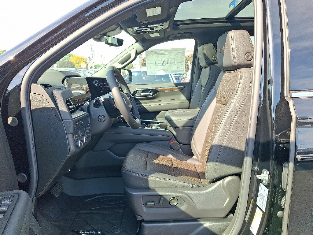 New 2026 Chevrolet Tahoe High Country AWD/4WD image 6