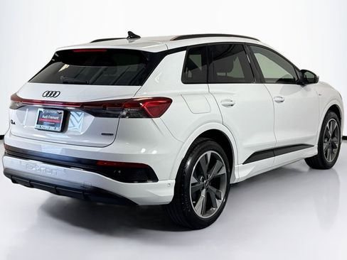 Used 2024 Audi Q4 e-tron Premium Plus image 5