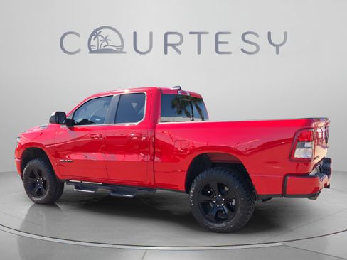 Used 2022 RAM 1500 Big Horn AWD/4WD image 3
