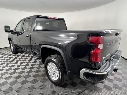 Used 2023 Chevrolet Silverado 2500 LT w/ Z71 Off-Road Package AWD/4WD image 10
