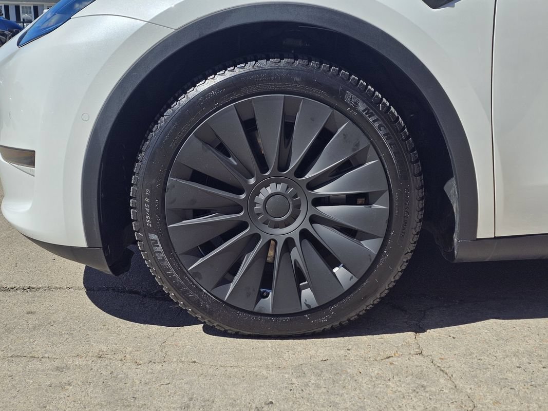 Used 2020 Tesla Model Y Long Range AWD/4WD image 31