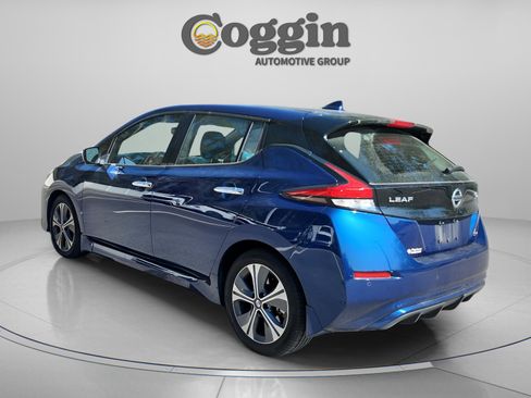 Used 2022 Nissan Leaf SV w/ SV Technology Package image 4