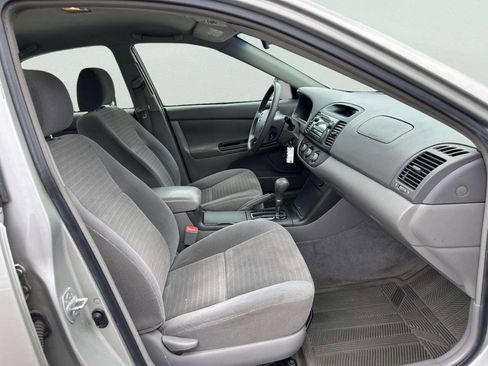 Used 2006 Toyota Camry LE FWD image 18
