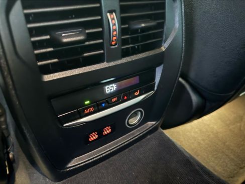 Used 2020 BMW 330i xDrive Sedan w/ Convenience Package image 18