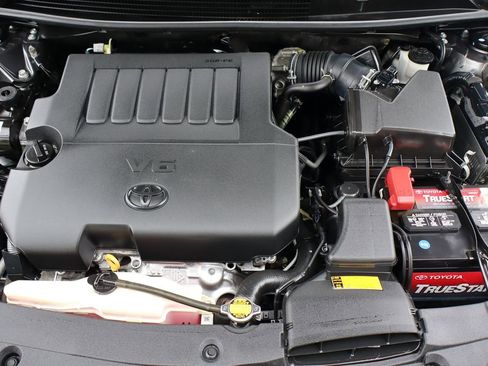 Used 2013 Toyota Avalon Limited image 40