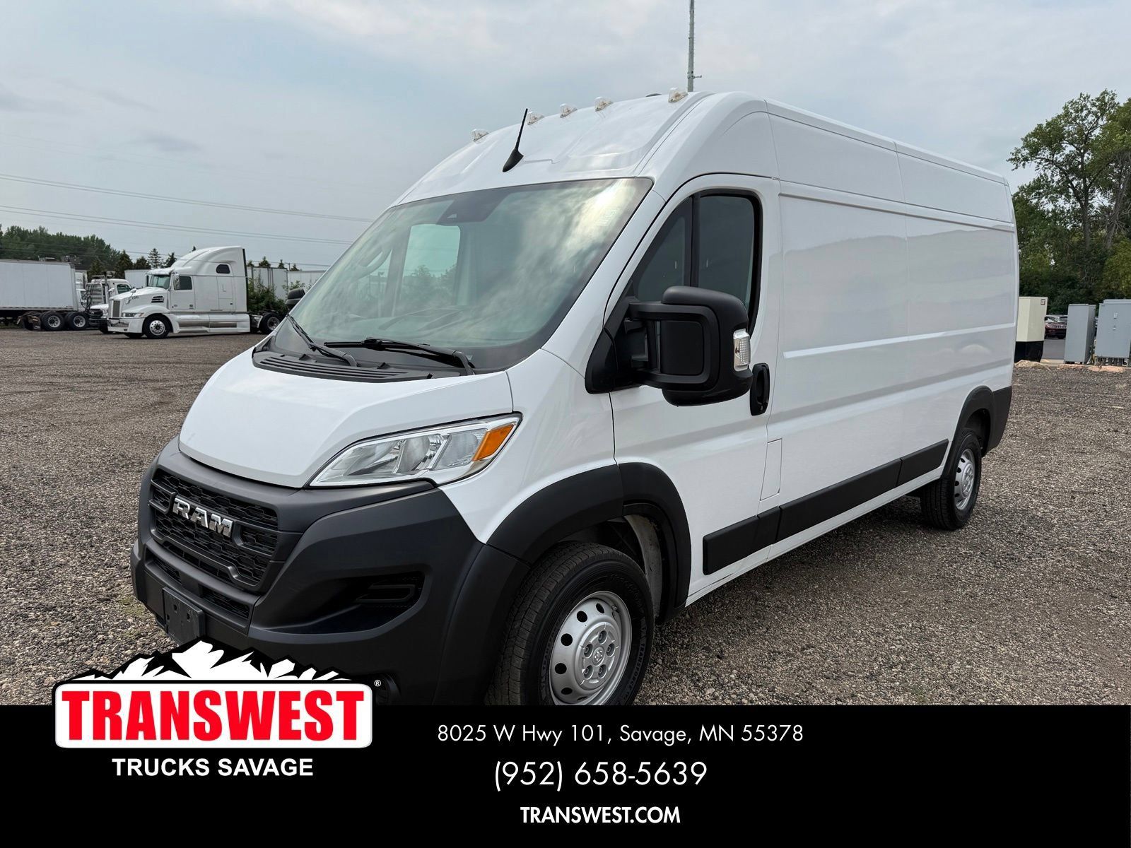 Used 2023 RAM ProMaster 2500 FWD image 1