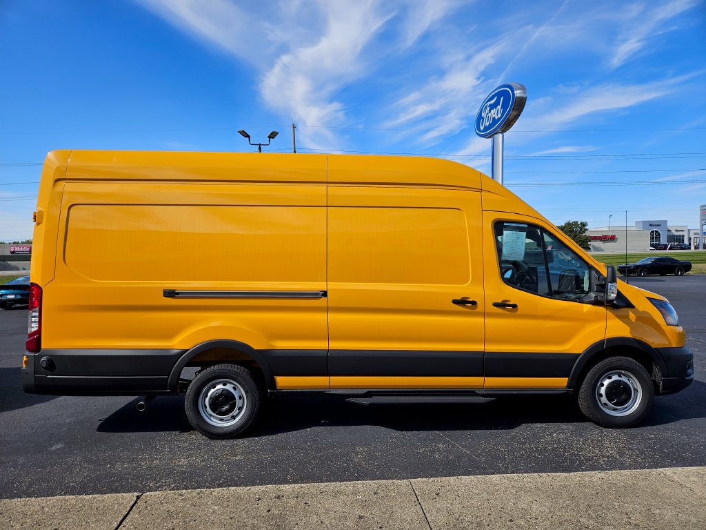 Used 2026 Ford Transit 250 148 High Roof Extended w/ Load Area Protection Package RWD image 5