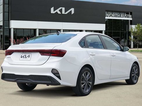 Certified 2024 Kia Forte LXS FWD image 5