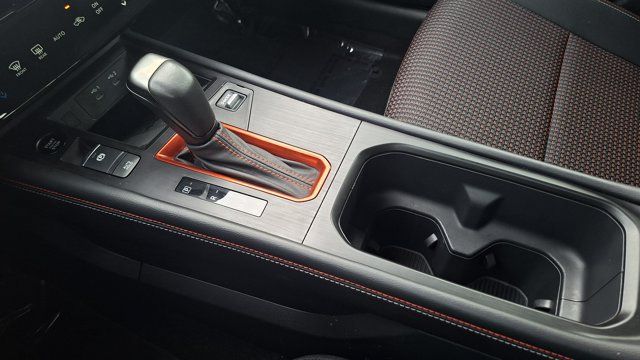 Certified 2025 Nissan Kicks SR FWD image 16