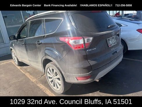 Used 2017 Ford Escape Titanium image 8