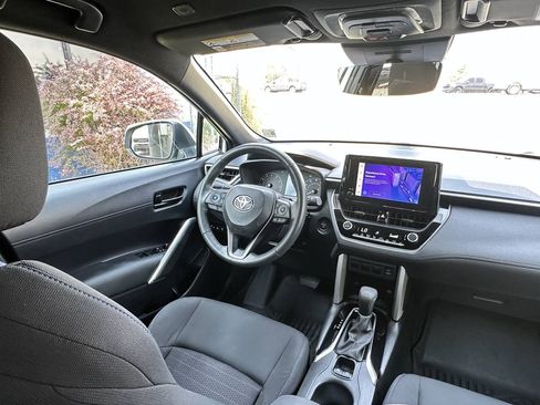 Used 2024 Toyota Corolla Cross AWD Hybrid image 27