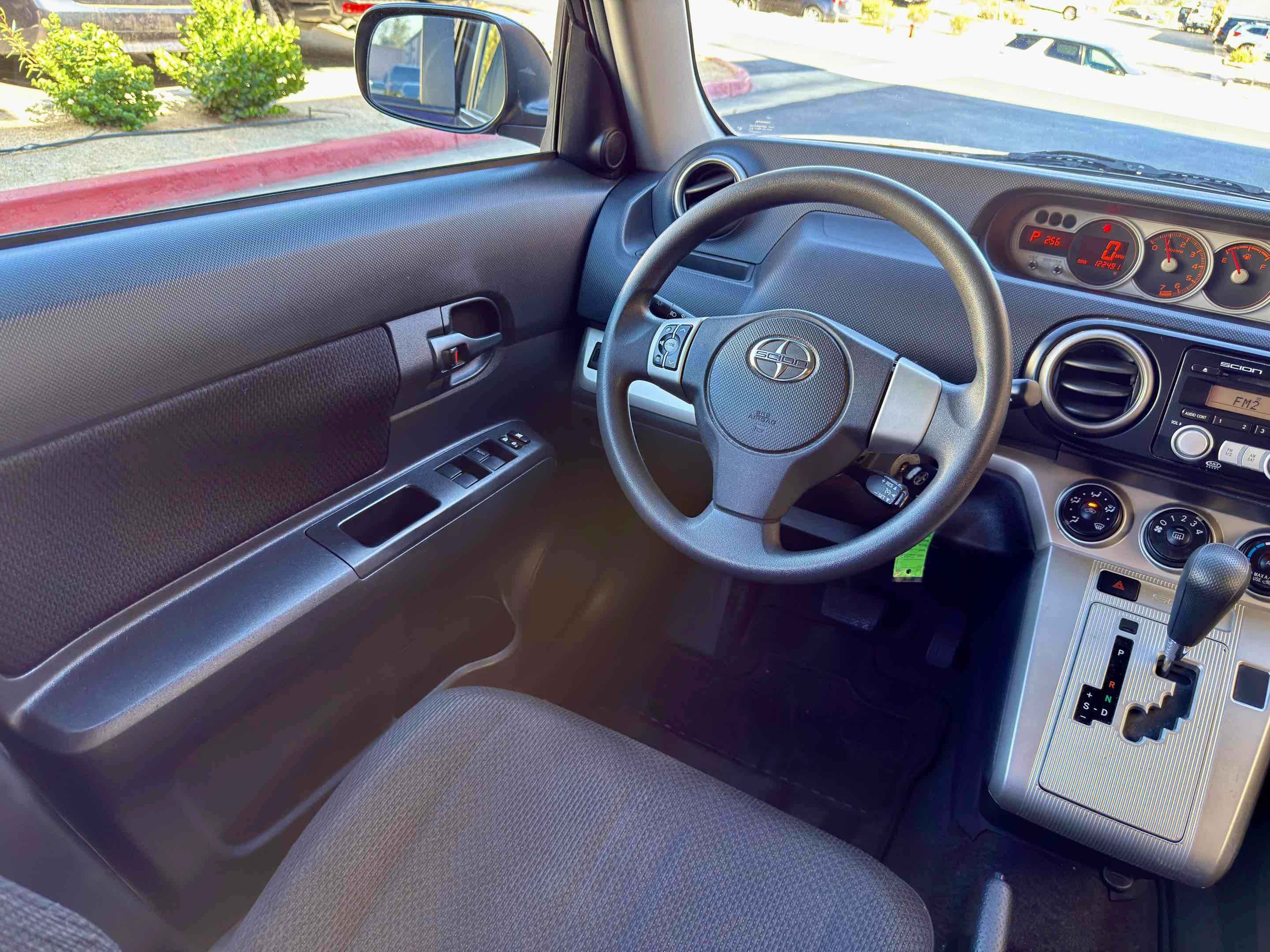 Used 2008 Scion xB FWD image 14