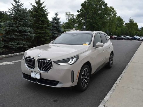 Used 2026 BMW X3 xDrive30i w/ Convenience Package AWD/4WD image 3