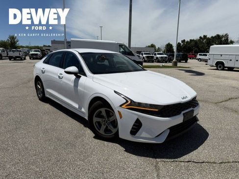 Used 2022 Kia K5 LXS FWD image 1