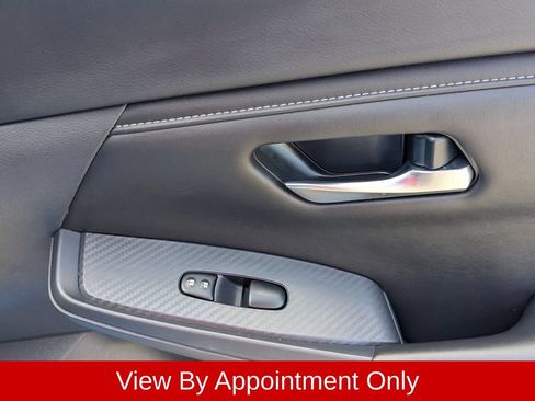 Used 2025 Nissan Sentra SV FWD image 35