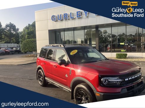 Certified 2025 Ford Bronco Sport Outer Banks w/ Outer Banks Tech Package+ AWD/4WD image 1