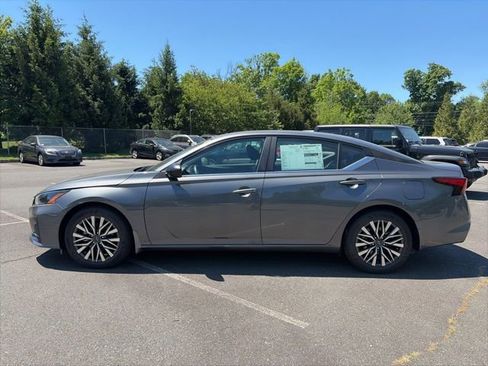 New 2026 Nissan Altima 2.5 SV FWD image 5