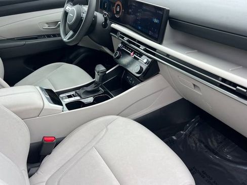Used 2025 Hyundai Tucson SEL FWD image 21