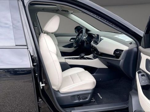 Used 2023 Nissan Rogue SL FWD image 7