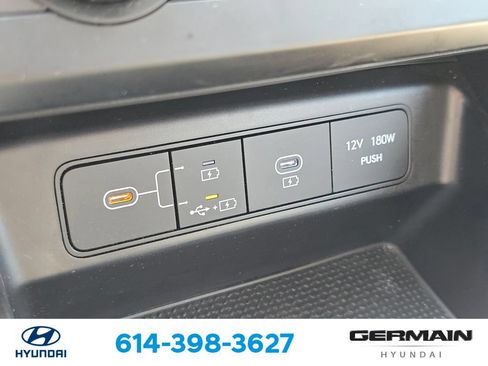 Certified 2025 Hyundai Tucson SE FWD image 31