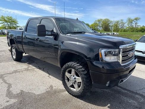 Used 2011 GMC Sierra 2500 Denali AWD/4WD image 9