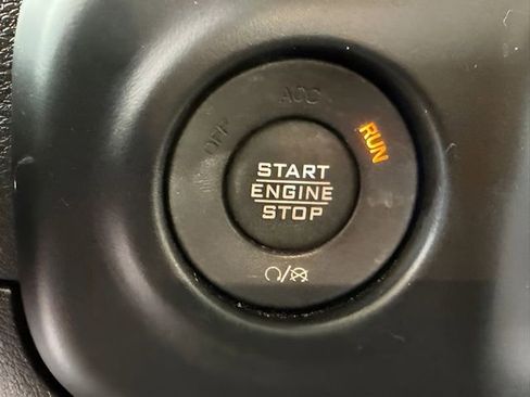 Used 2020 Jeep Gladiator Mojave image 23