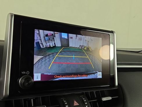 Used 2025 Toyota RAV4 XLE Premium image 17