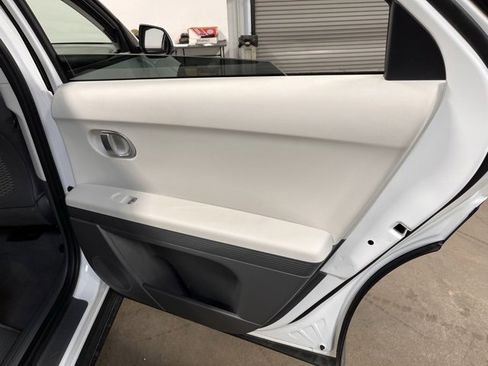 Used 2024 Hyundai Ioniq 5 SEL image 15