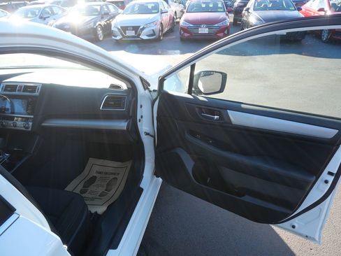 Used 2017 Subaru Legacy 2.5i Premium w/ Moonroof Package image 20