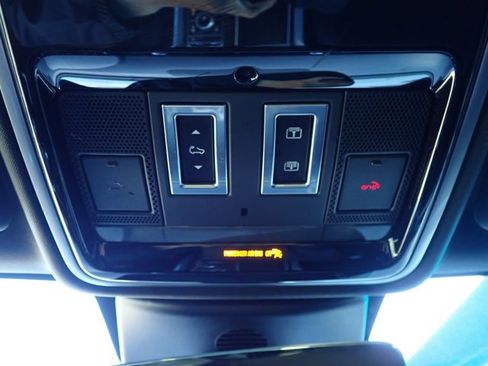 Used 2019 Land Rover Range Rover Sport HSE image 23