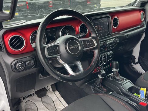 Used 2021 Jeep Gladiator Rubicon AWD/4WD image 7