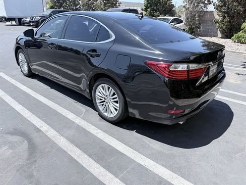 Used 2013 Lexus ES 350 w/ Premium Pkg FWD image 8