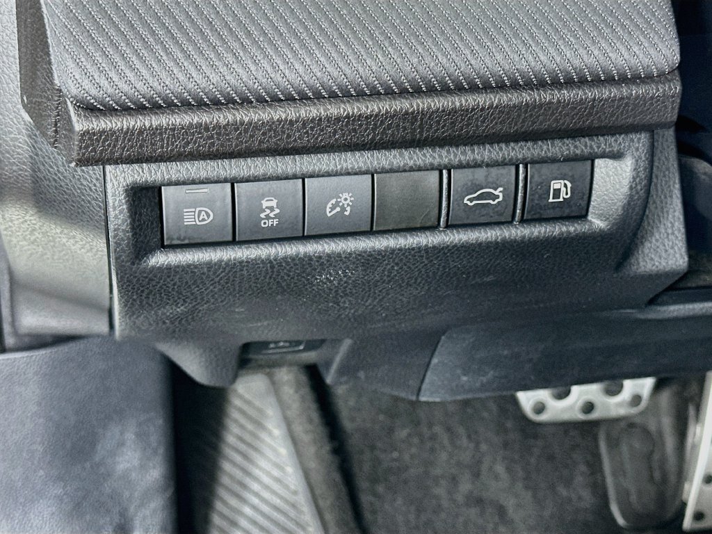 Certified 2025 Toyota Camry SE FWD image 10